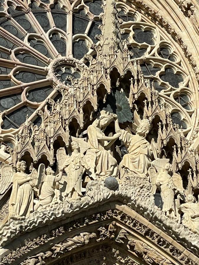 Aux Clefs Des Sacres - Dans Un Hotel Particulier Situe Rue Du Marc - Reims - Hyper Centre Forum Mairie Boulingrin Екстер'єр фото