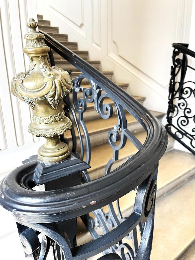 Aux Clefs Des Sacres - Dans Un Hotel Particulier Situe Rue Du Marc - Reims - Hyper Centre Forum Mairie Boulingrin Екстер'єр фото