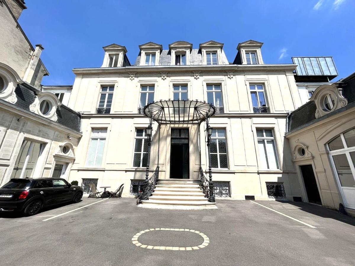 Aux Clefs Des Sacres - Dans Un Hotel Particulier Situe Rue Du Marc - Reims - Hyper Centre Forum Mairie Boulingrin Екстер'єр фото